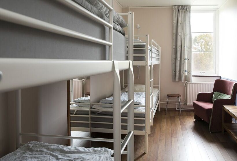 اتاق خانوادگی با سرویس بهداشتی مشترک, Kvibergs Vandrarhem   Hostel