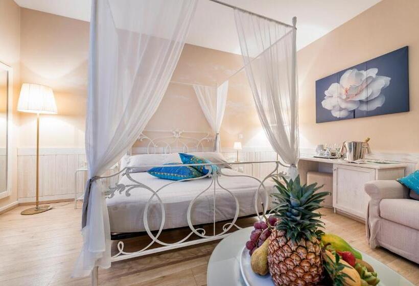 Superior room with lake view, Albergo Ristorante La Palma