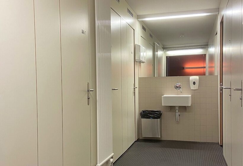 带共用浴室的标准房间, Valbellalenzerheide Youth Hostel