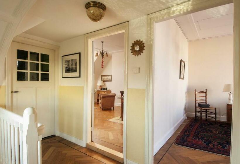اتاق استاندارد, B&b De Schiedamse Suites