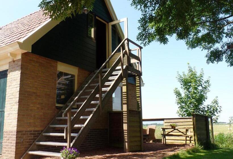 스탠다드 스튜디오, B&b En Vakantiehuisje Ursula