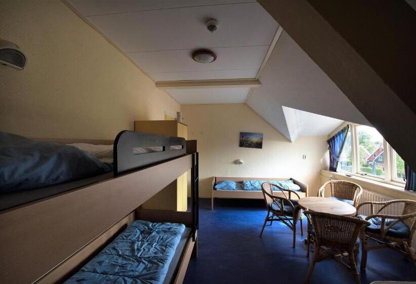스탠다드 4인룸 2층침대 구비, Hostel Herberg De Esborg Scheemda