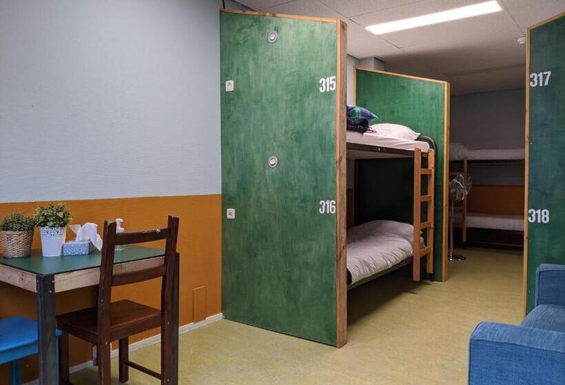 共用房间的床, Simplon Hostel