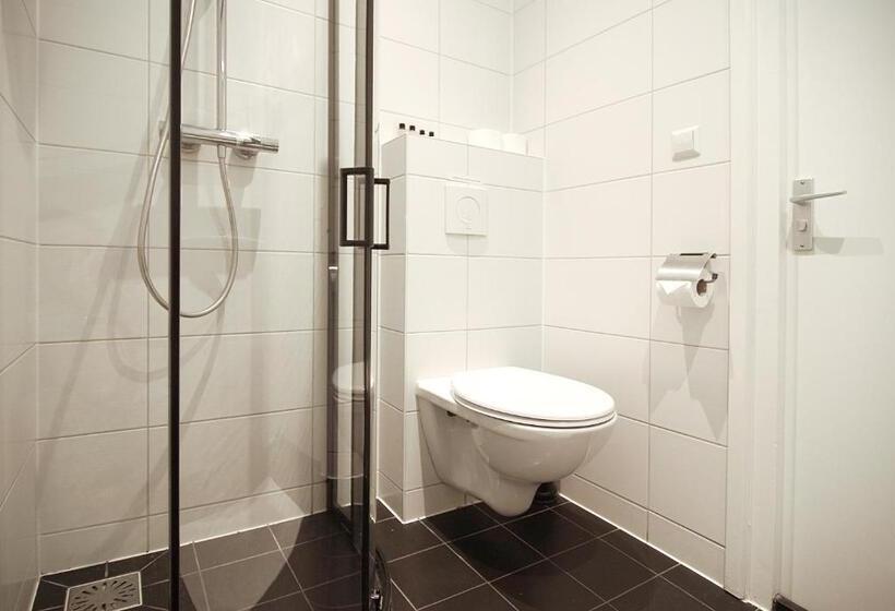 Номер Basic, Weber Hotel 117