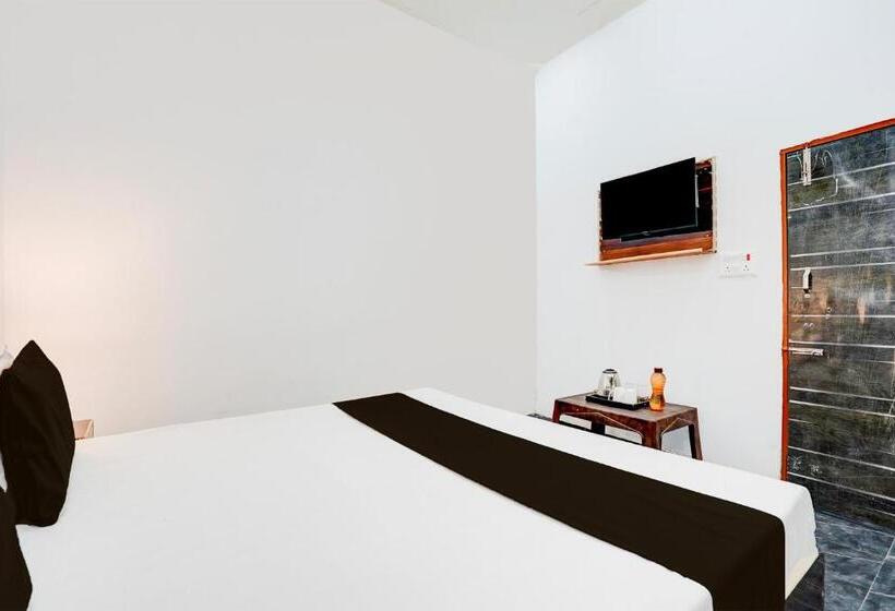 Трехместный Номер Классика, Oyo Royal Residency