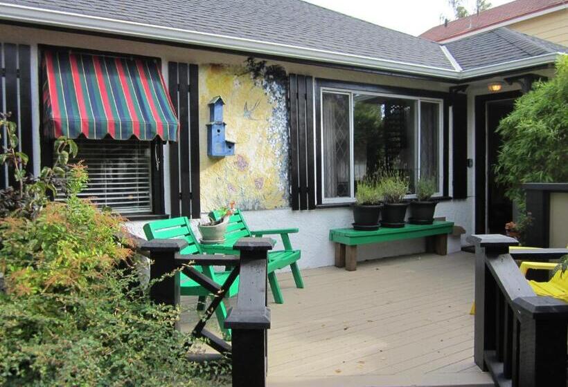 スイート, Heathergate Cottage And Suites