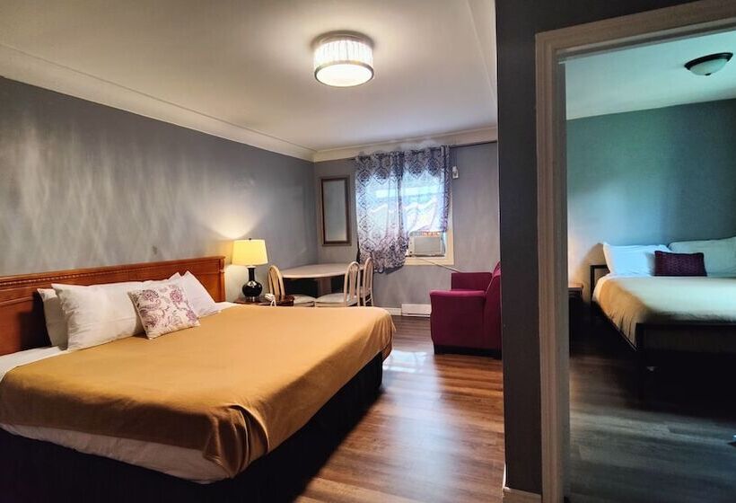 家庭间, Tulip Motel