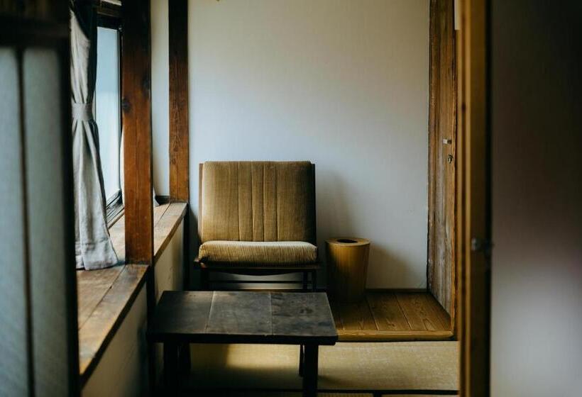 Дом 4 Спальни, Hostel Saruya