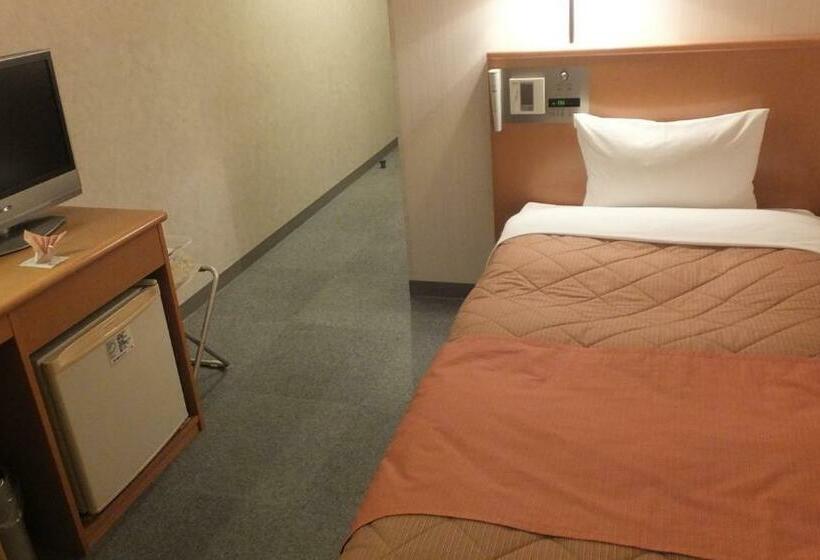 Quarto Estandar Individual, Folkloro Ominato