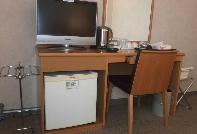 Quarto Estandar Individual, Folkloro Ominato