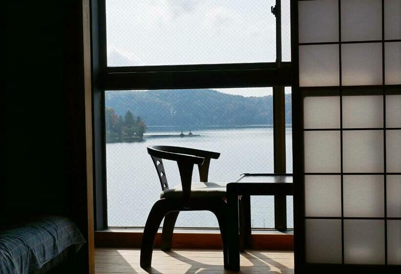 Номер Стандарт Вид на Озеро, Nojiri Lake Resort