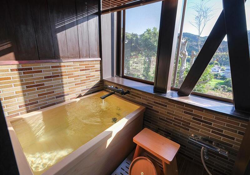 Quarto Estandar, Ryokusuitei