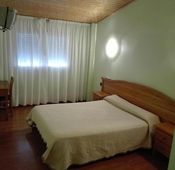 Номер Стандарт, Restaurant Casa Miquel