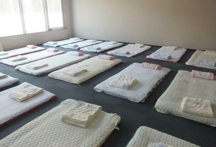 سرير فى غرفة مشتركه, Natural Onsen Hostel Hidamari No Yu