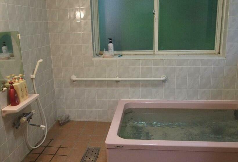 带共用浴室的标准房间, Oshi Ryokan