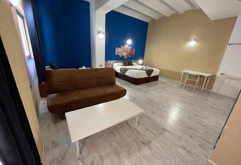 Quarto Triplo Estandar, Casa Del Cigroner