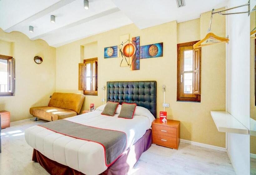 Quarto Quádruplo Estandar, Casa Del Cigroner