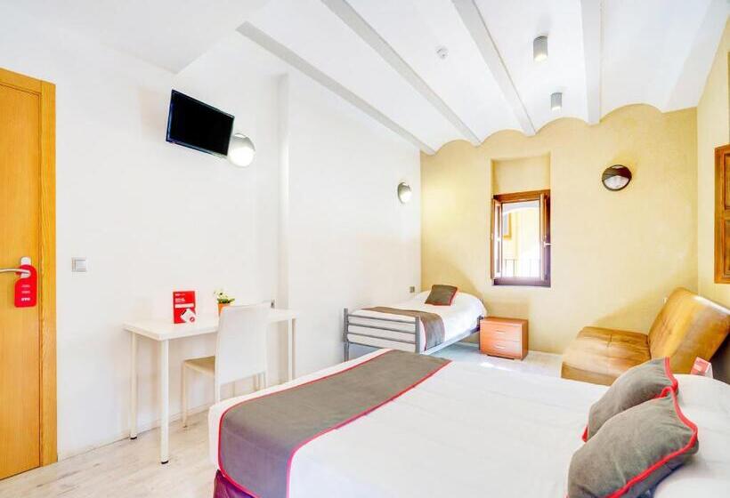 Quarto Quádruplo Estandar, Casa Del Cigroner