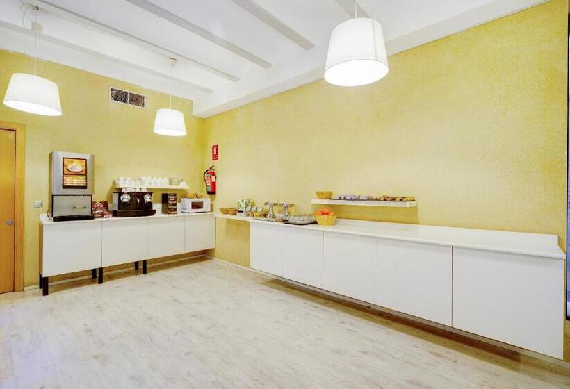 패밀리 룸, Casa Del Cigroner