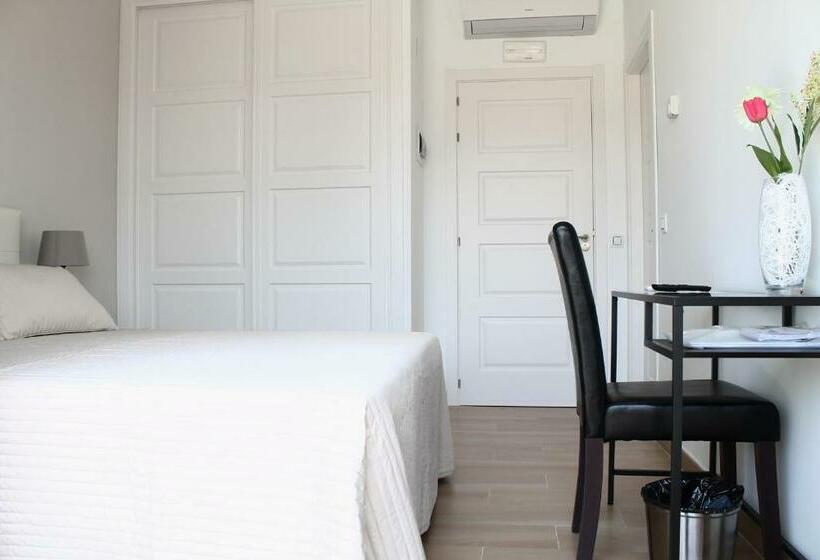 Номер Стандарт, Hostal Landhaus