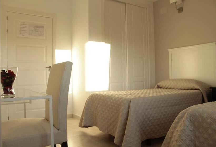 Номер Стандарт, Hostal Landhaus