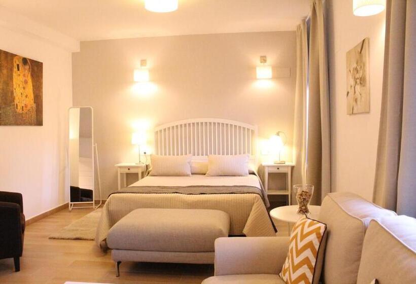 Полулюкс, Hostal Landhaus