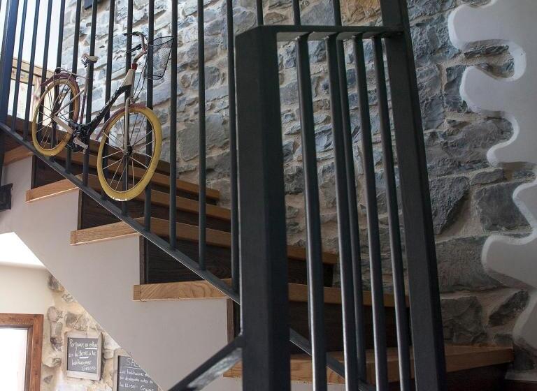 Семейный Номер, Hostel Albergue Monte Perdido