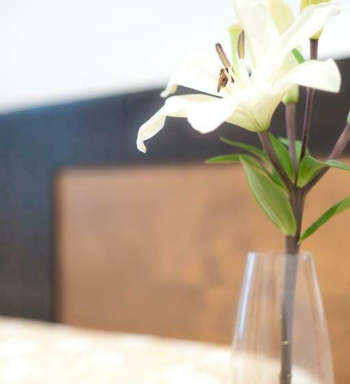 标准单人间, Restaurante Blanco Y Verde