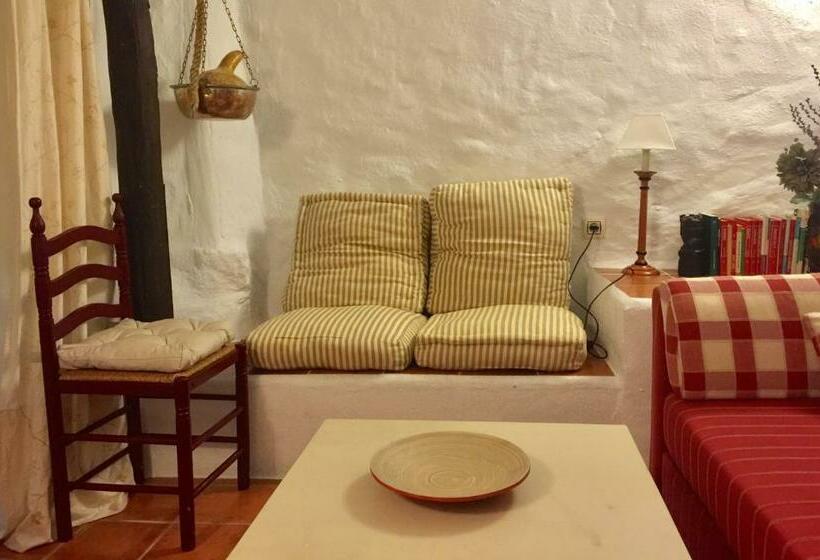 Дом 4 Спальни, Casa Rural La Grande