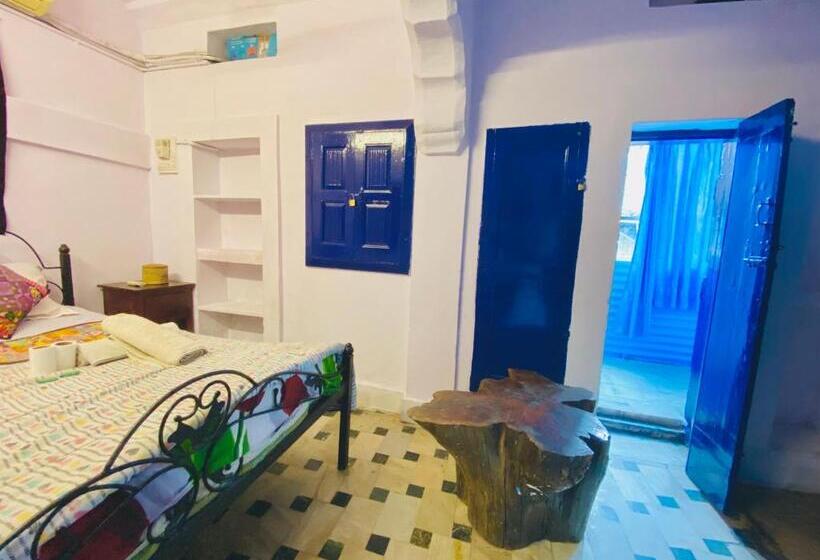 带阳台的豪华间, Bob Hostel