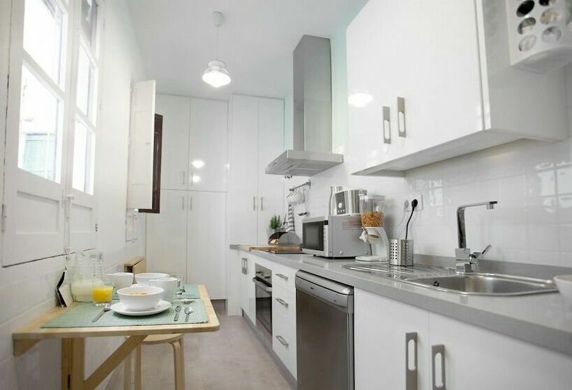 اتاق استاندارد با سرویس بهداشتی مشترک, Cordoba Bed And Be   Hostel