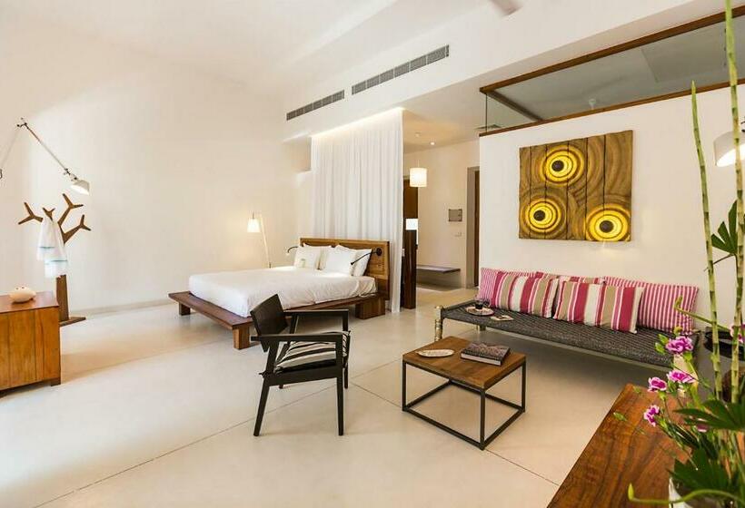 Suite with Terrace, La Villa