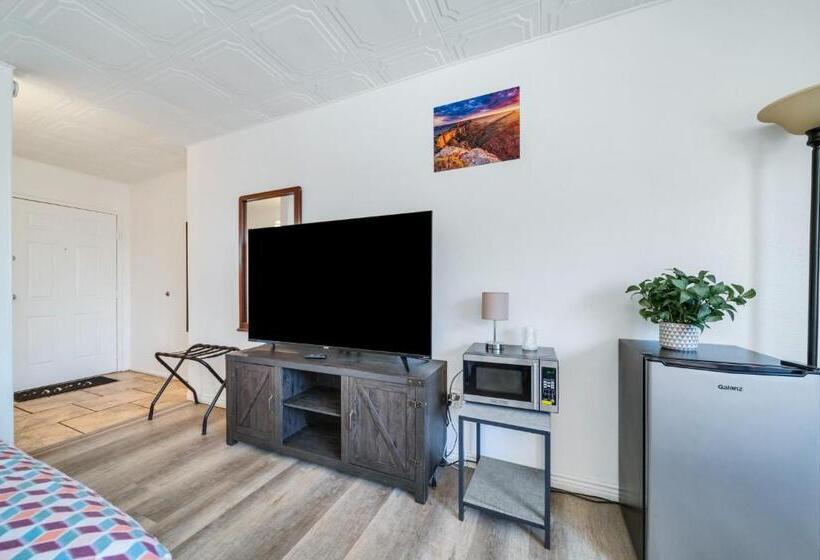 Номер Стандарт, Canyon S Edge Route 66 Motel