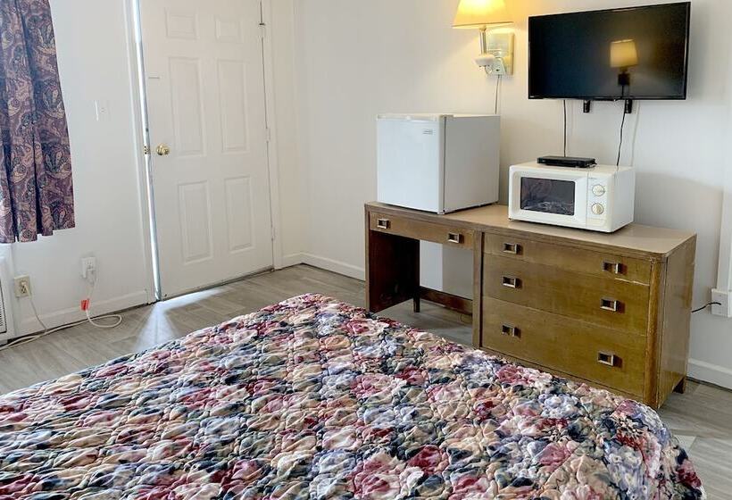 带2个双人床的标准工作室, Four Keys Inn