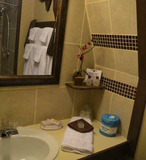 Четырехместный Номер Deluxe, Sheldon Street Lodge