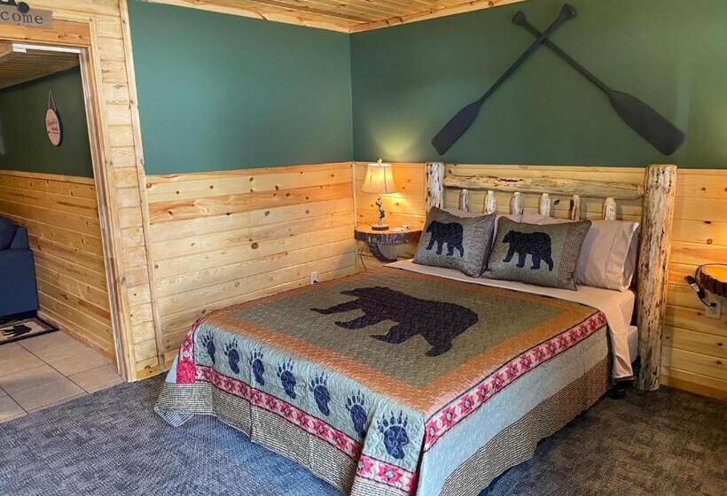 패밀리 스위트, The Fishing Bear Lodge