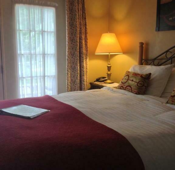 Номер Deluxe, The White House Inn