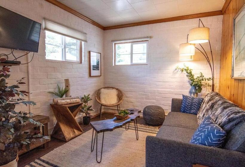 패밀리 스위트, Lake Front Cabins