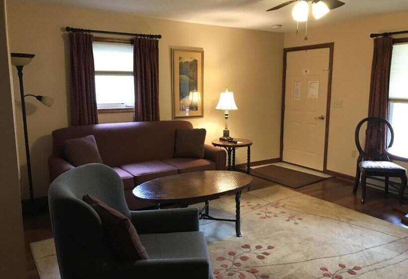 Люкс, Woodfield Manor   A Sundance Vacations Property