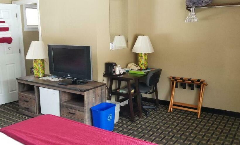 스탠다드 룸 더블 침대 2개, Middlebury Sweets Motel