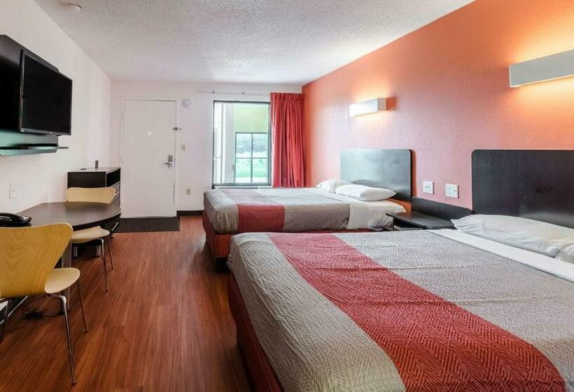 Четырехместный Номер Стандарт, Motel 6 Lexington, Va