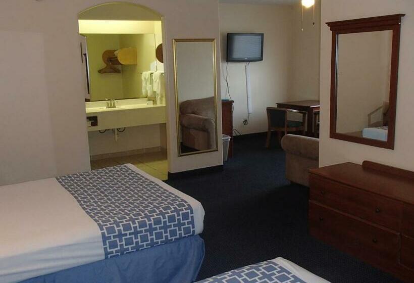 Suite Familiar, Flamingo Inn