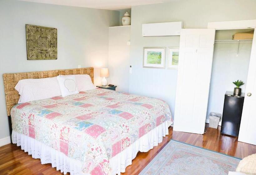 Номер Deluxe Кровать Кинг, An English Garden Bed & Breakfast