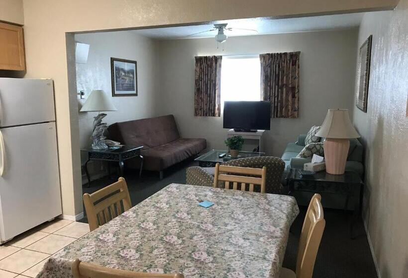 Люкс Deluxe Кровать Кинг, Carlton House Motel And Suites