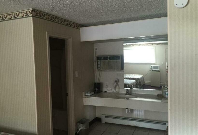 Номер Стандарт 2 Двуспальные Кровати, Highland Hills Motel & Cabins