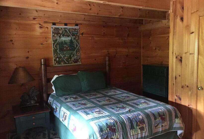 Хижина, Highland Hills Motel & Cabins