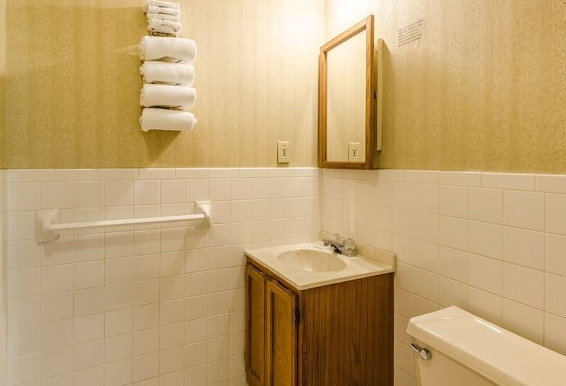 Номер Стандарт 2 Двуспальные Кровати, Highland Hills Motel & Cabins