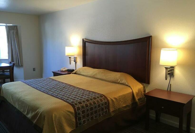Стандартный Номер Кровать Кинг, Airport Inn