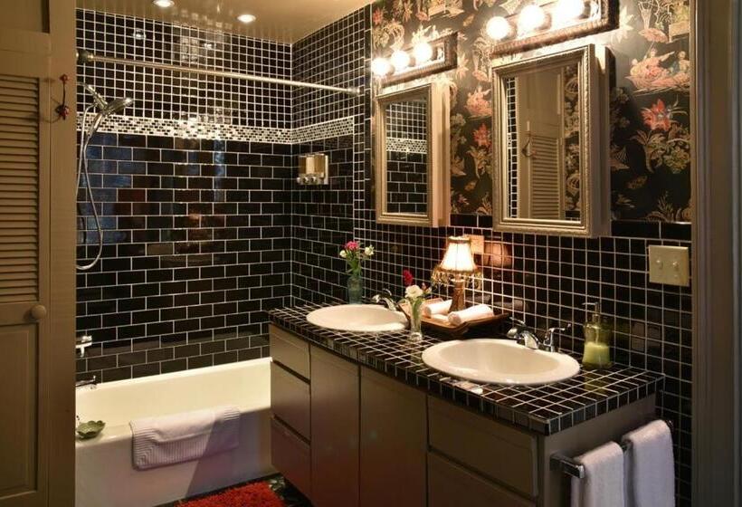 Номер Deluxe Кровать Кинг, Hilltop House Bed & Breakfast