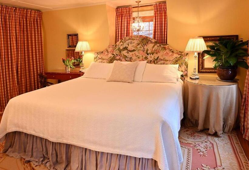 Номер Deluxe Кровать Кинг, Hilltop House Bed & Breakfast